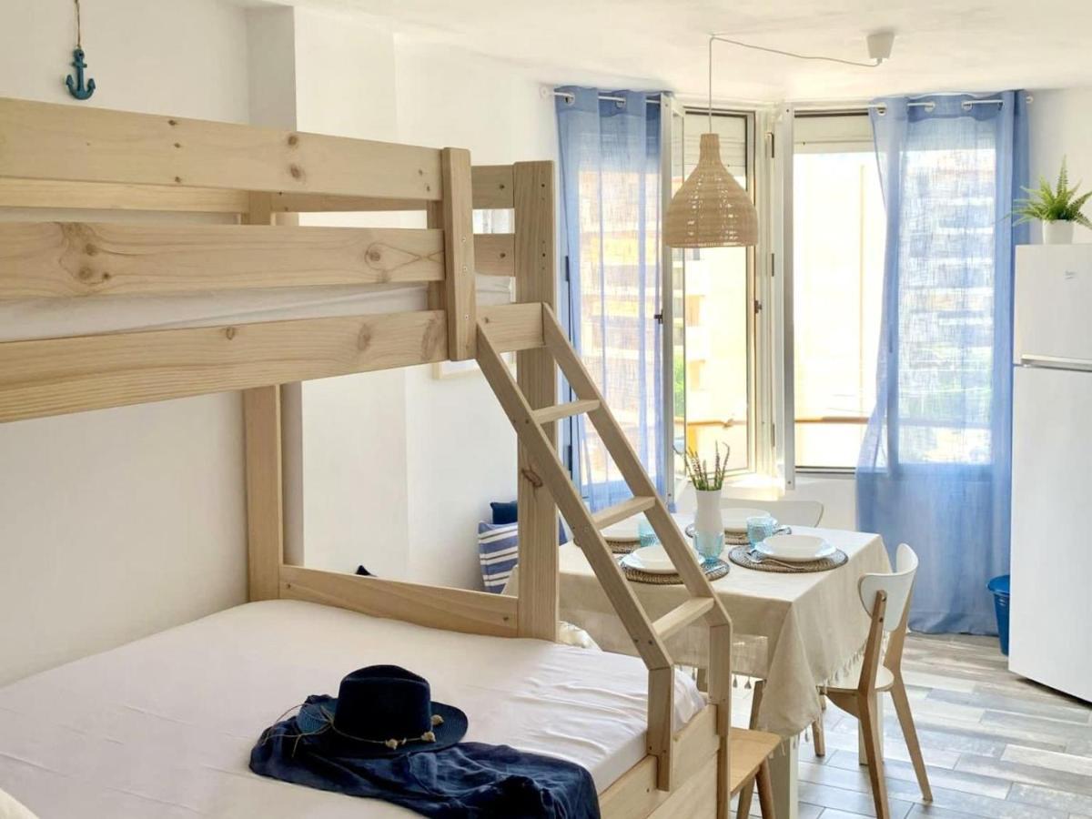 Apartbeach La Brisa Y Frente Playa La Pineda Eksteriør billede