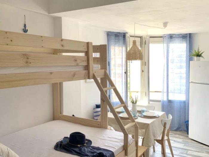 Apartbeach La Brisa Y Frente Playa La Pineda Eksteriør billede