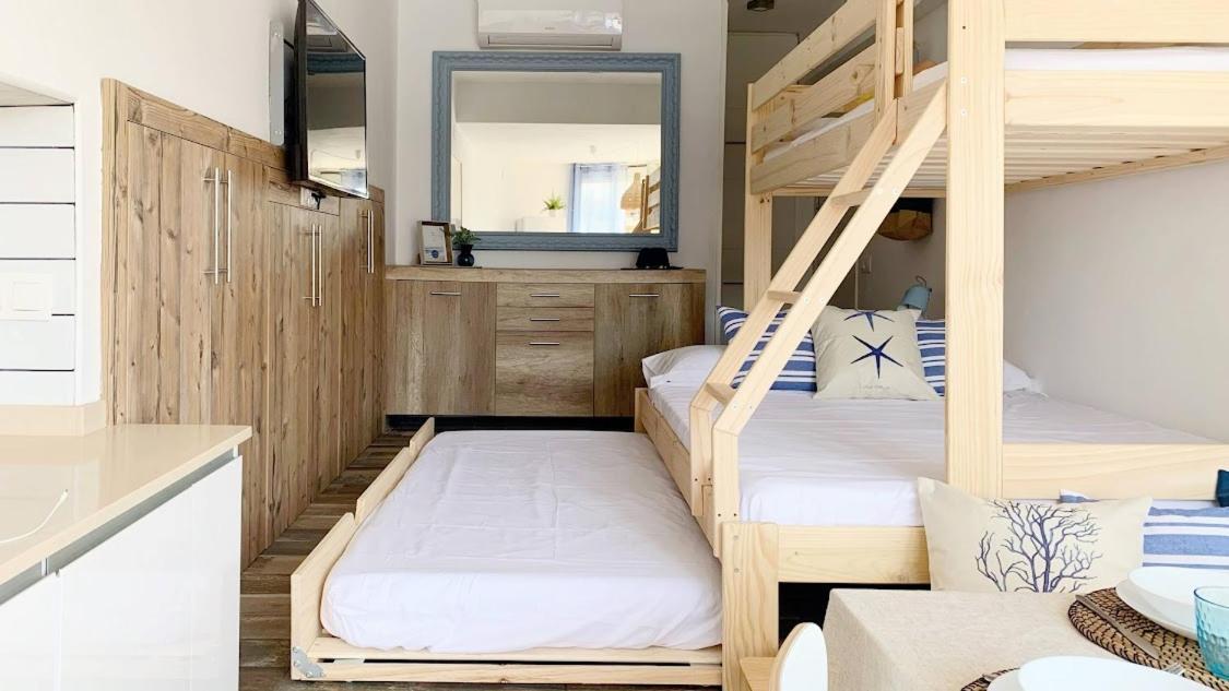 Apartbeach La Brisa Y Frente Playa La Pineda Eksteriør billede